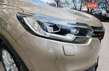 Внедорожник / Кроссовер Renault Kadjar 2017 в 
