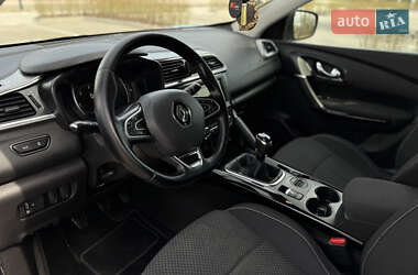Внедорожник / Кроссовер Renault Kadjar 2016 в 