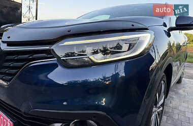 Внедорожник / Кроссовер Renault Kadjar 2015 в 