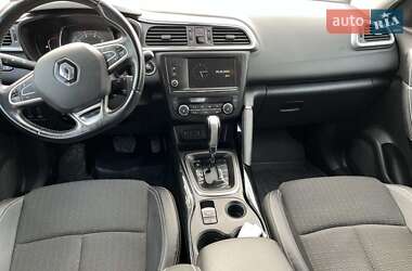 Внедорожник / Кроссовер Renault Kadjar 2017 в 