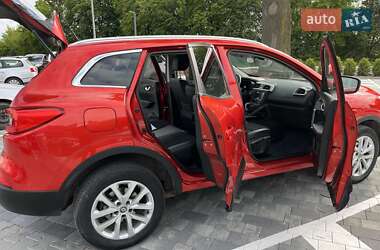 Внедорожник / Кроссовер Renault Kadjar 2017 в 