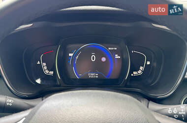 Внедорожник / Кроссовер Renault Kadjar 2017 в 