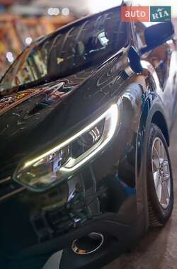 Внедорожник / Кроссовер Renault Kadjar 2016 в 