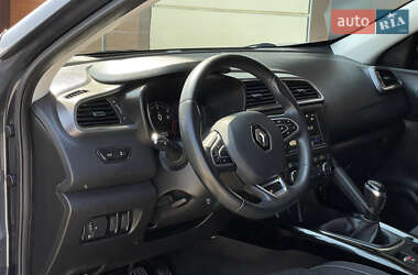 Позашляховик / Кросовер Renault Kadjar 2018 в 