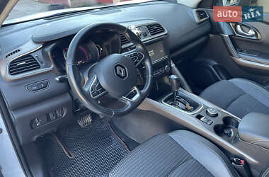 Внедорожник / Кроссовер Renault Kadjar 2015 в 
