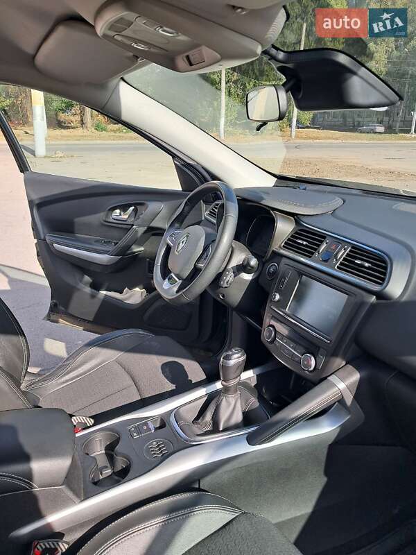 Внедорожник / Кроссовер Renault Kadjar 2015 в Кривом Роге фото 10 Внедорожник / Кроссовер Renault Kadjar 2015 в Кривом Роге
