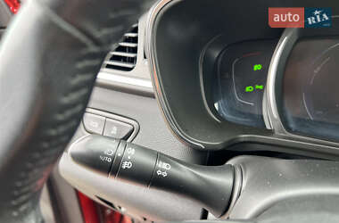 Позашляховик / Кросовер Renault Kadjar 2015 в  фото 57 Позашляховик / Кросовер Renault Kadjar 2015 в