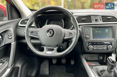 Позашляховик / Кросовер Renault Kadjar 2015 в  фото 62 Позашляховик / Кросовер Renault Kadjar 2015 в
