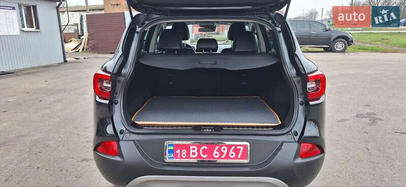 Внедорожник / Кроссовер Renault Kadjar 2016 в Новоархангельске