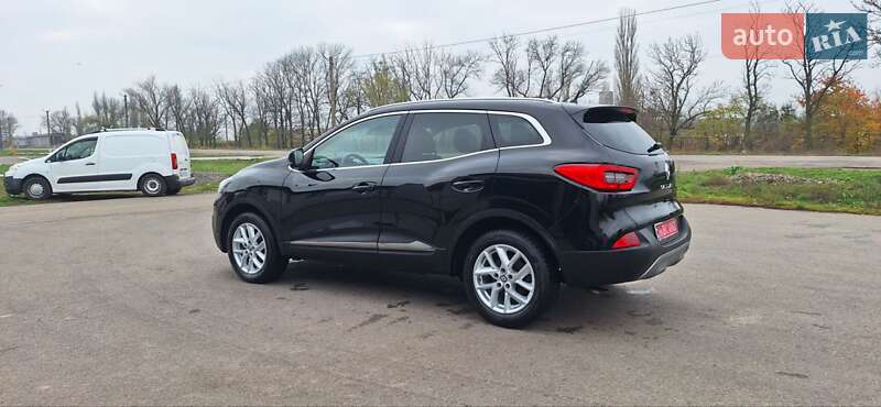 Внедорожник / Кроссовер Renault Kadjar 2016 в Новоархангельске