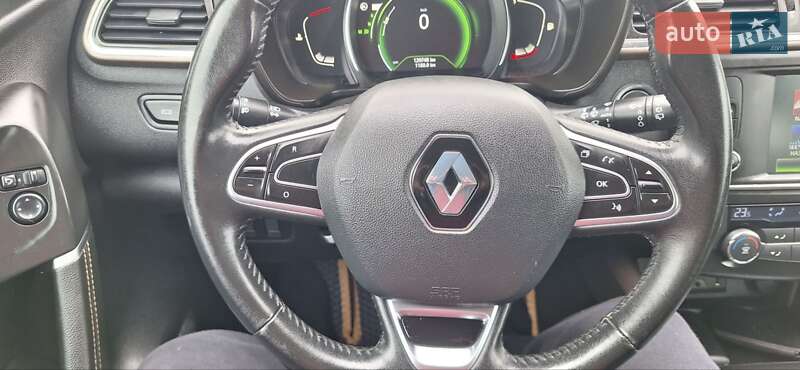 Внедорожник / Кроссовер Renault Kadjar 2016 в Новоархангельске