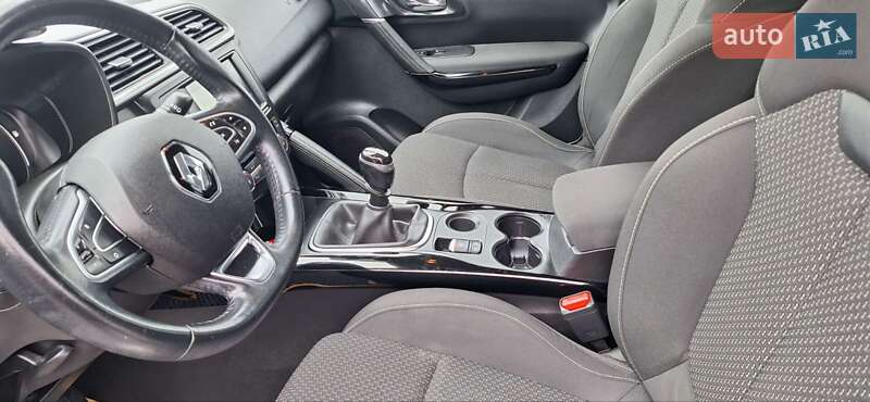 Внедорожник / Кроссовер Renault Kadjar 2017 в Новоархангельске фото 62 Внедорожник / Кроссовер Renault Kadjar 2017 в Новоархангельске