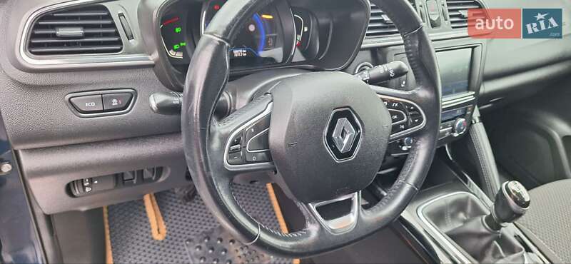 Внедорожник / Кроссовер Renault Kadjar 2017 в Новоархангельске фото 110 Внедорожник / Кроссовер Renault Kadjar 2017 в Новоархангельске