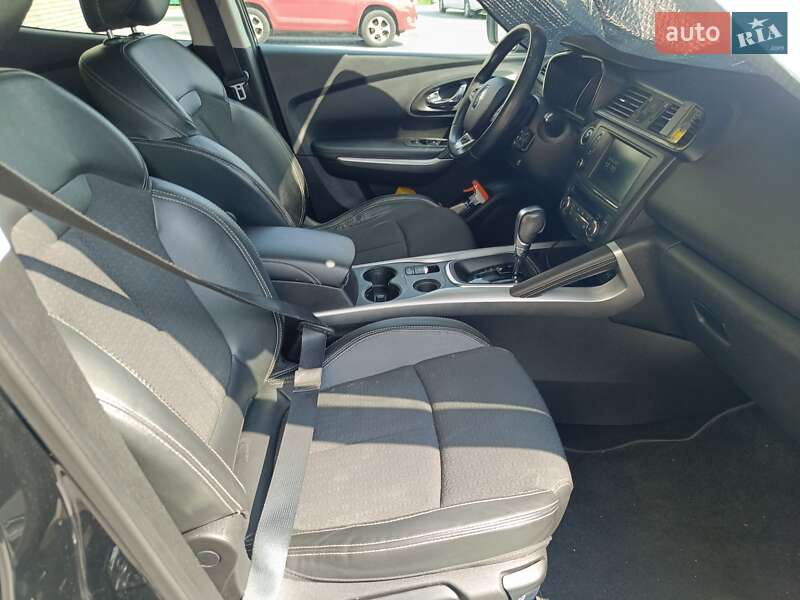 Внедорожник / Кроссовер Renault Kadjar 2017 в Вишневом фото 5 Внедорожник / Кроссовер Renault Kadjar 2017 в Вишневом