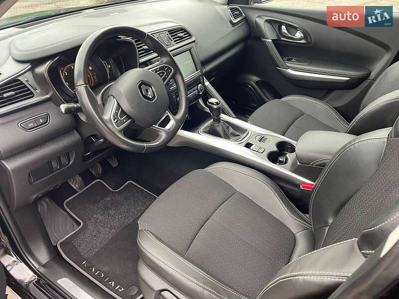 Внедорожник / Кроссовер Renault Kadjar 2016 в Новоархангельске