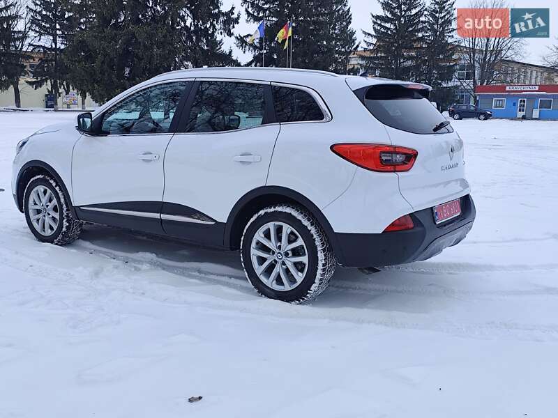 Внедорожник / Кроссовер Renault Kadjar 2016 в Новоархангельске