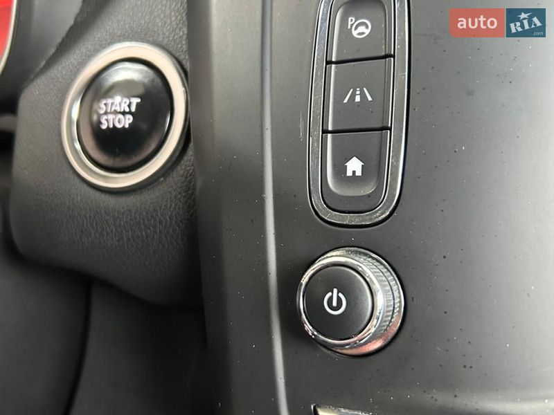 Позашляховик / Кросовер Renault Kadjar 2017 в Львові