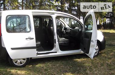 Минивэн Renault Kangoo 2011 в 