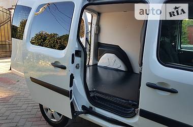 Вантажопасажирський фургон Renault Kangoo 2015 в 