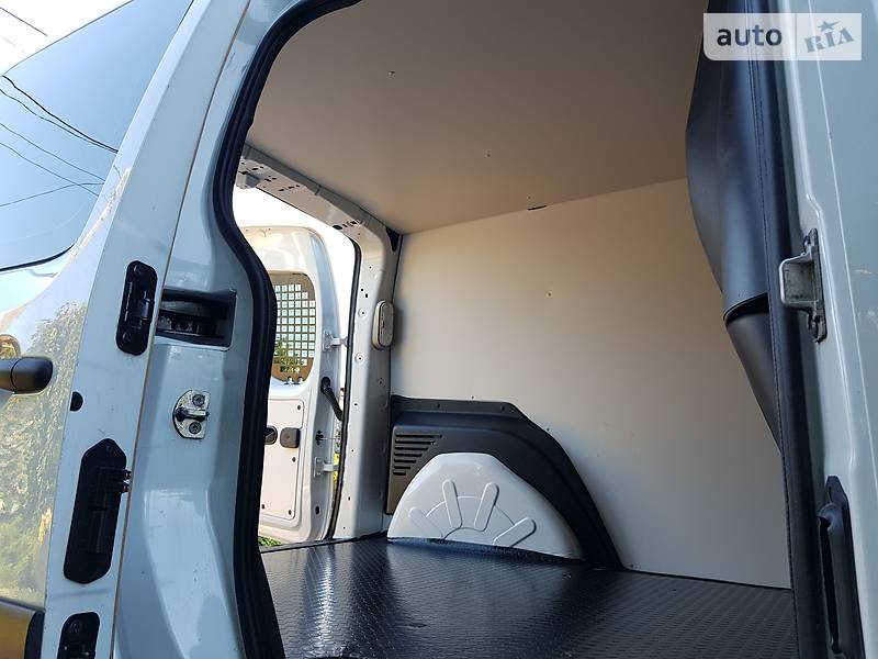 Вантажопасажирський фургон Renault Kangoo 2015 в Одесі