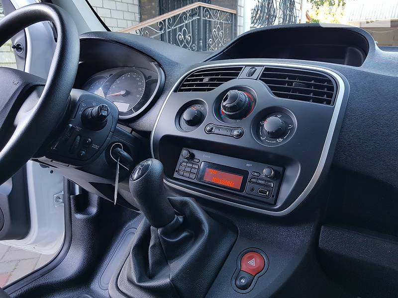 Вантажопасажирський фургон Renault Kangoo 2015 в Одесі