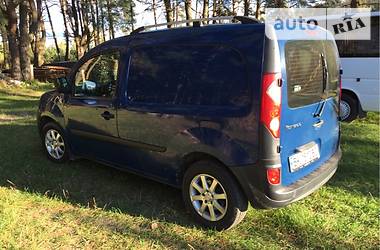 Грузопассажирский фургон Renault Kangoo 2010 в Ровно