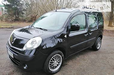 Грузопассажирский фургон Renault Kangoo 2010 в Радивилове