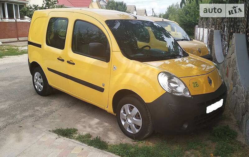 Вантажопасажирський фургон Renault Kangoo 2012 в Нових Санжарах