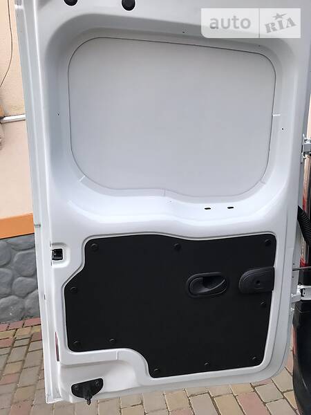 Вантажопасажирський фургон Renault Kangoo 2016 в Дубні