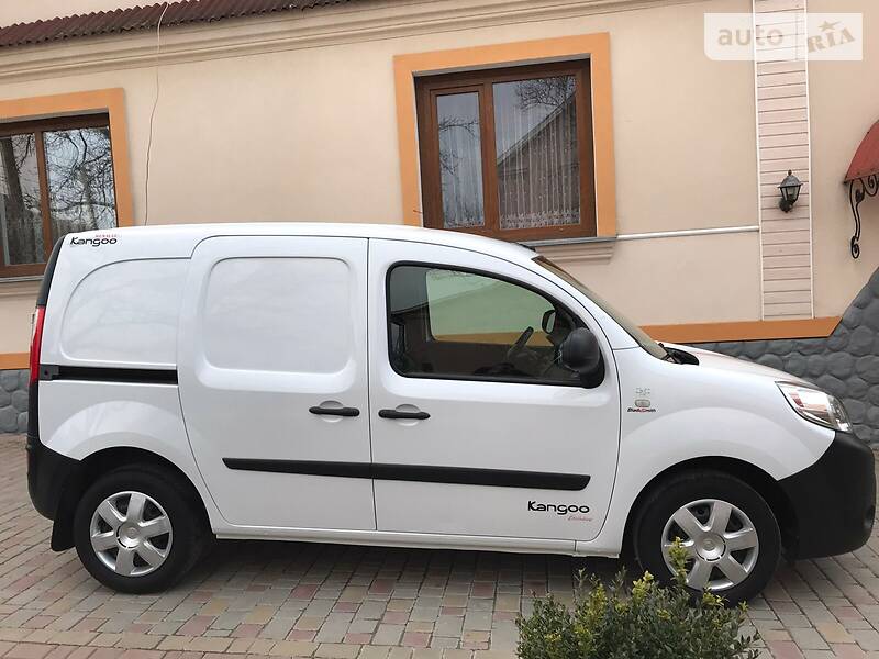 Вантажопасажирський фургон Renault Kangoo 2016 в Дубні