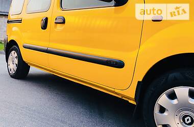 Вантажопасажирський фургон Renault Kangoo 2001 в 