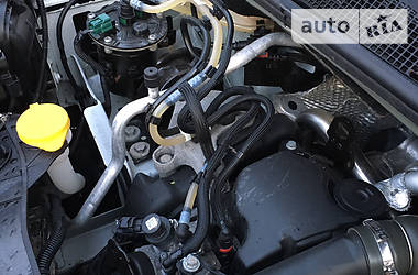 Вантажопасажирський фургон Renault Kangoo 2015 в 