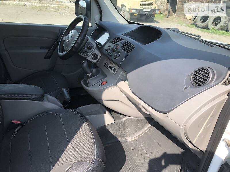 Вантажопасажирський фургон Renault Kangoo 2010 в Дніпрі