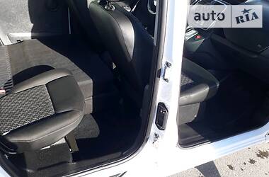 Вантажопасажирський фургон Renault Kangoo 2013 в 