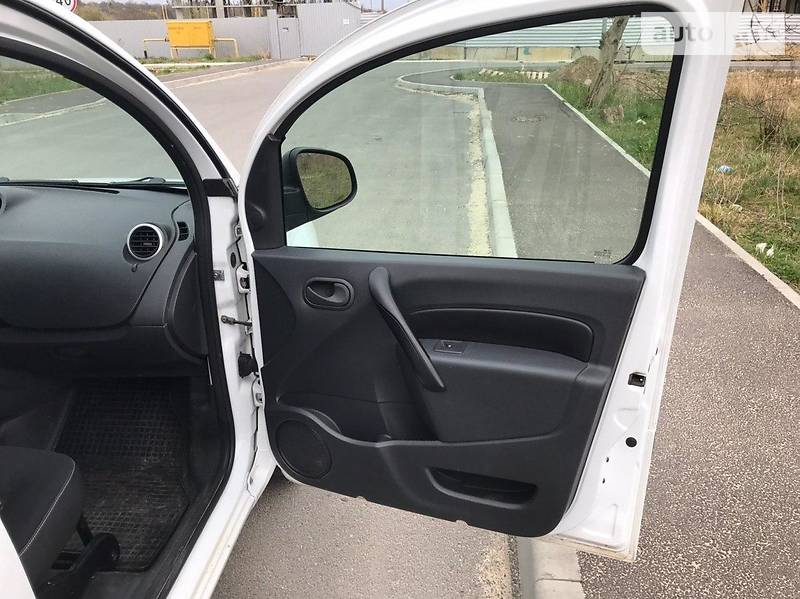 Вантажопасажирський фургон Renault Kangoo 2013 в Львові