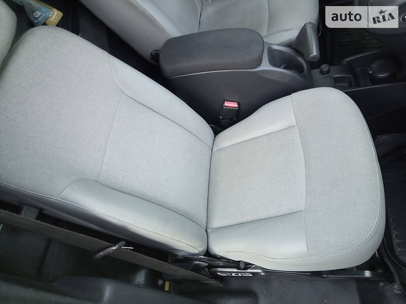 Вантажопасажирський фургон Renault Kangoo 2012 в Обухові