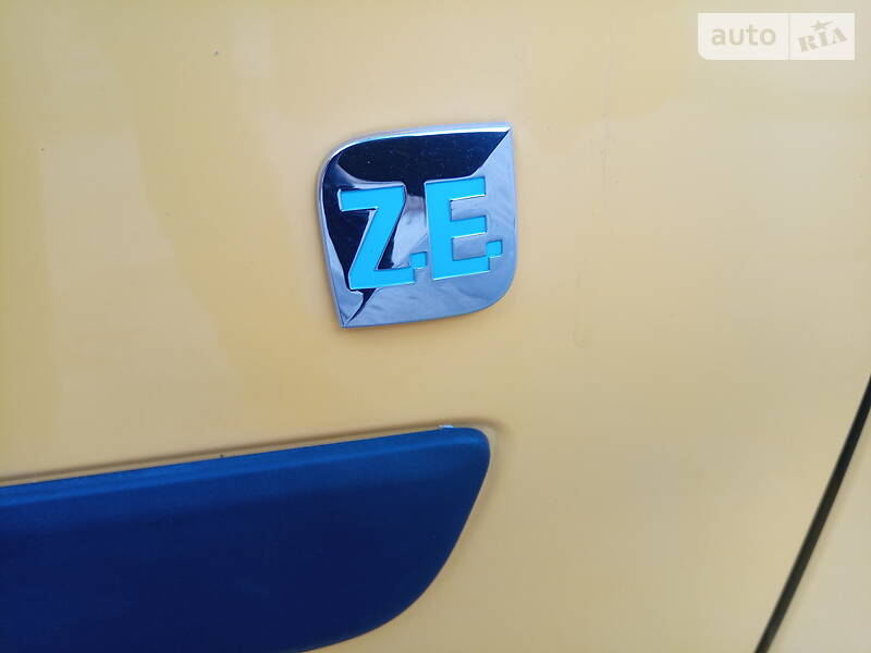 Вантажопасажирський фургон Renault Kangoo 2012 в Обухові