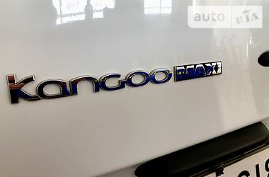 Вантажопасажирський фургон Renault Kangoo 2015 в 