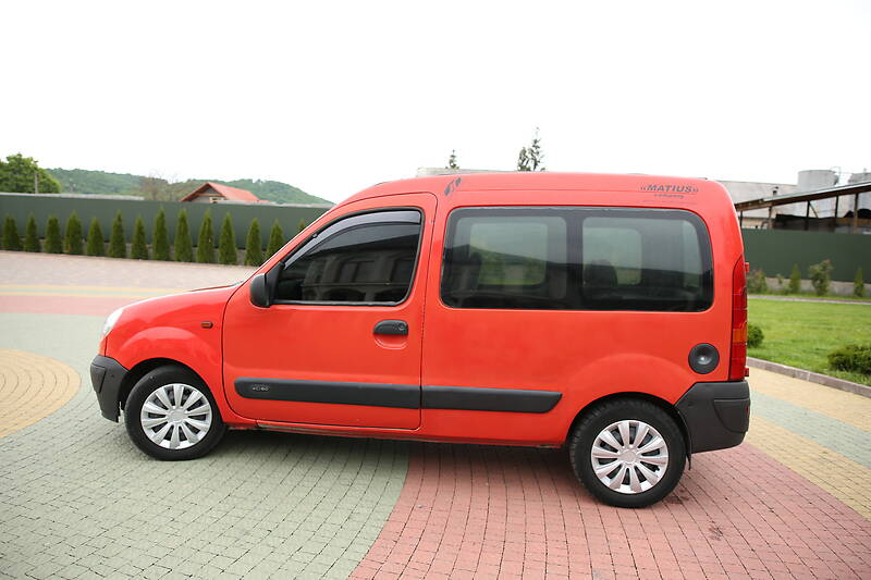 Мінівен Renault Kangoo 2004 в Іршаві