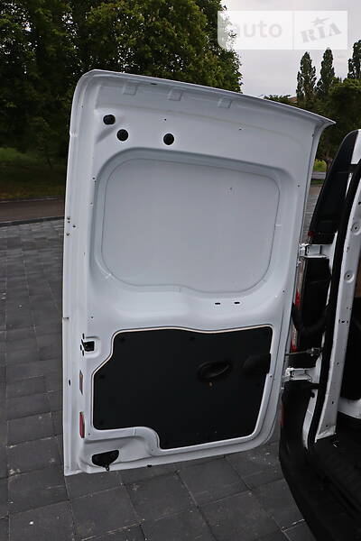 Вантажопасажирський фургон Renault Kangoo 2016 в Кременчуці