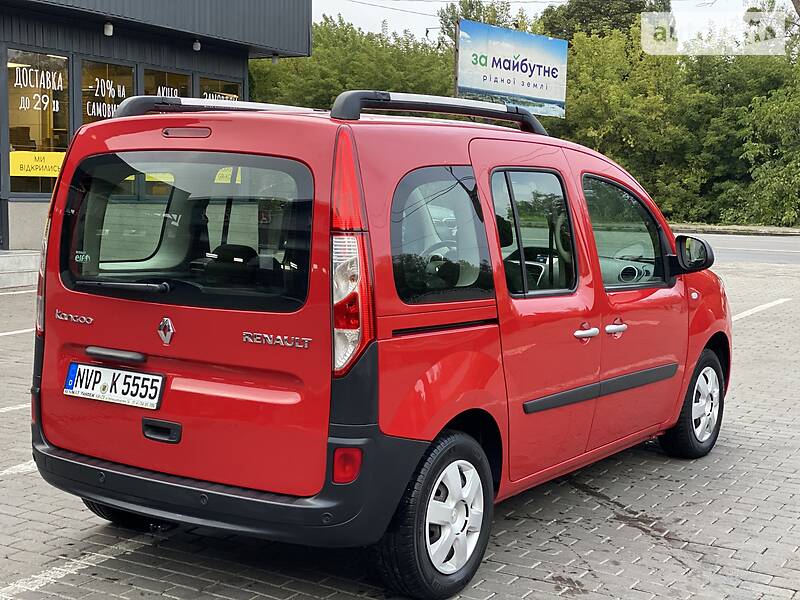 Вантажопасажирський фургон Renault Kangoo 2015 в Луцьку