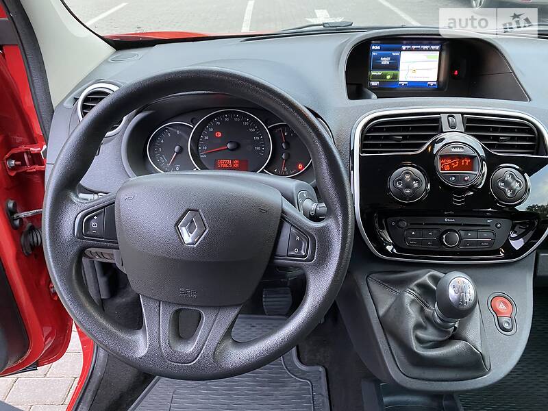 Вантажопасажирський фургон Renault Kangoo 2015 в Луцьку