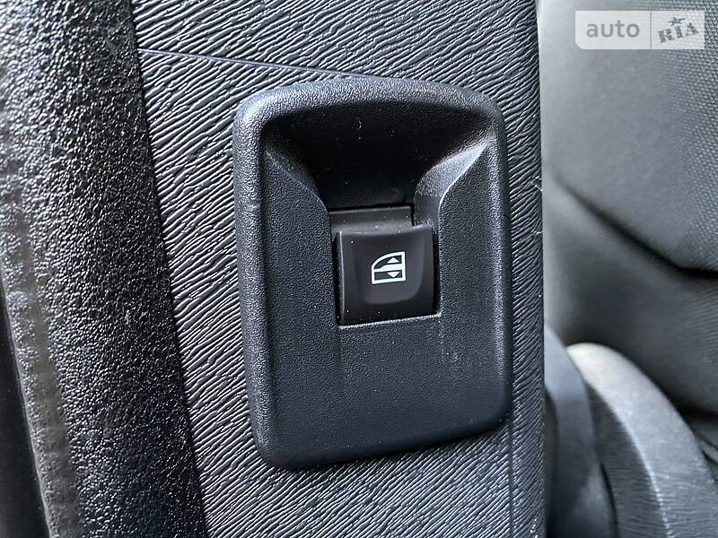 Вантажопасажирський фургон Renault Kangoo 2015 в Луцьку