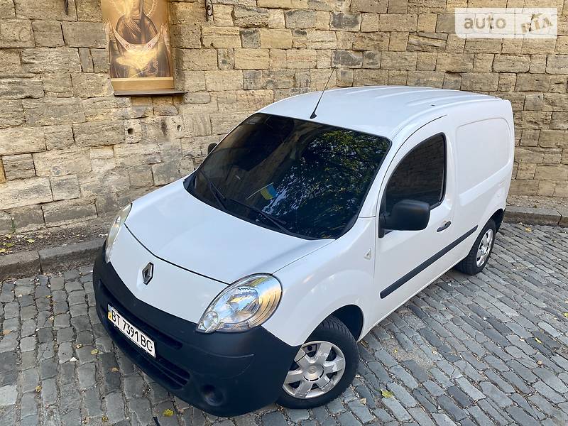 Вантажопасажирський фургон Renault Kangoo 2011 в Миколаєві