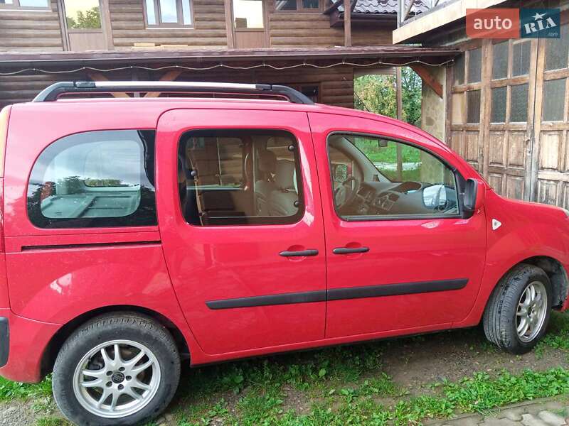 Минивэн Renault Kangoo 2008 в Косове