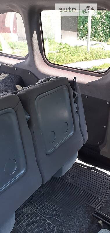 Минивэн Renault Kangoo 2010 в Днепре