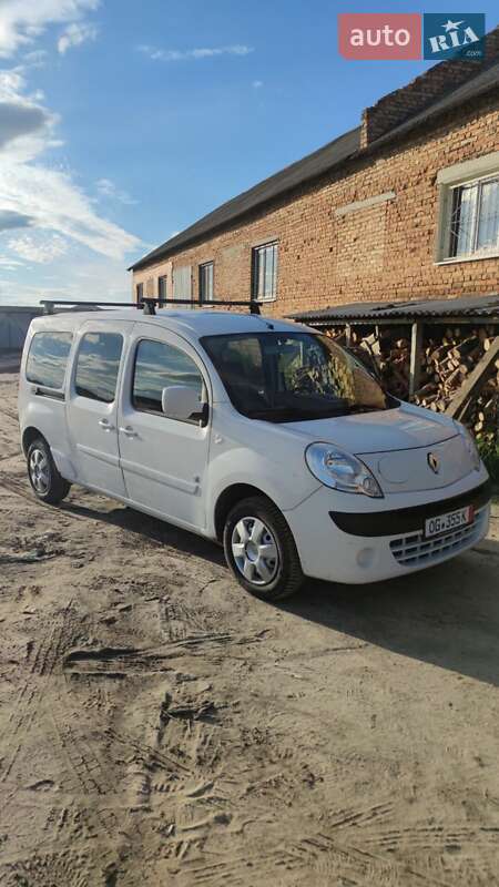 Минивэн Renault Kangoo 2012 в Березному