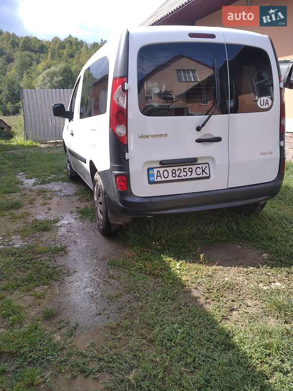 Мінівен Renault Kangoo 2009 в Сваляві фото 8 Мінівен Renault Kangoo 2009 в Сваляві