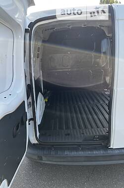 Грузовой фургон Renault Kangoo 2017 в 