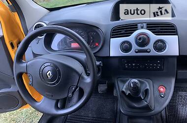 Грузовой фургон Renault Kangoo 2011 в 